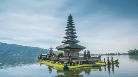 Hyper lapse Ulun Danu Beratan Temple and Beratan Lake , Bali Stock Footage 116057853