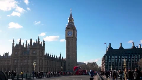 Hyper lapse view of the Westminster bridge and Big Ben clocktower Stock Footage 261036679