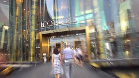 Hyper lapse walking at Icon Siam shopping mall Video stock 99275701