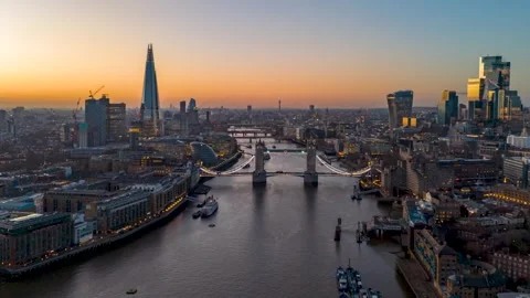 Hyper time lapse view of the skyline of London during sunset Stock-Footage 320373591