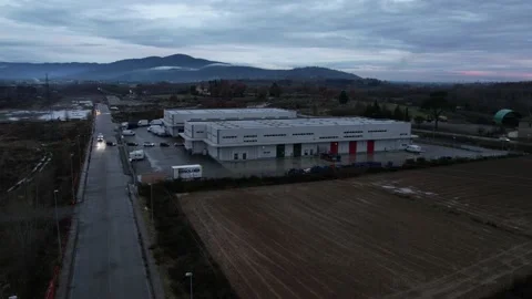 Hyperlapse Aerial Drive-Through Covid Test point view - Indicatore Arezzo  스톡 동영상 167542436