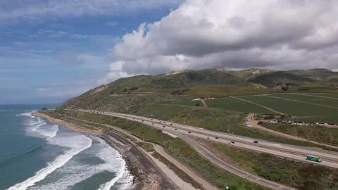 Hyperlapse aerial of a landscape 스톡 동영상 274073048