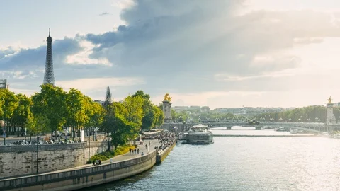 Hyperlapse, Alexander III bridge and Eiffel tower, Paris, France Stock-Footage 116896969