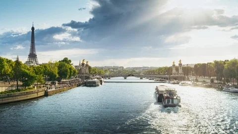 Hyperlapse, Alexander III bridge and Eiffel tower, Paris, France Stock Footage 117938577
