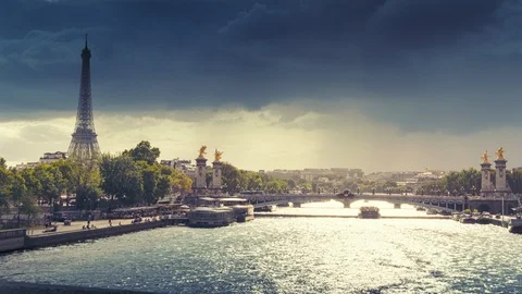 Hyperlapse, Alexander III bridge and Eiffel tower, Paris, France 스톡 동영상 118769645