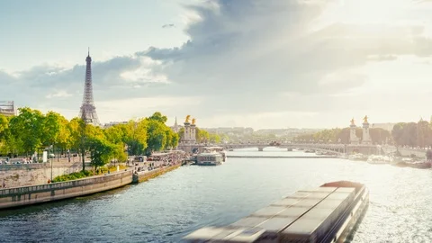 Hyperlapse, Alexander III bridge and Eiffel tower, Paris, France Stock Footage 118928296