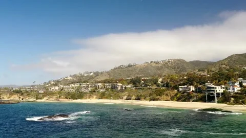 Hyperlapse of beach waves 動画素材 150995122