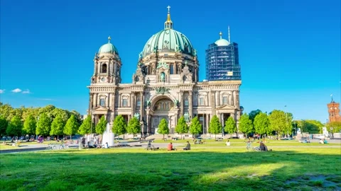 Hyperlapse of Berlin Cathedral (Berliner Dom) , Germany Stock-Footage 141698743