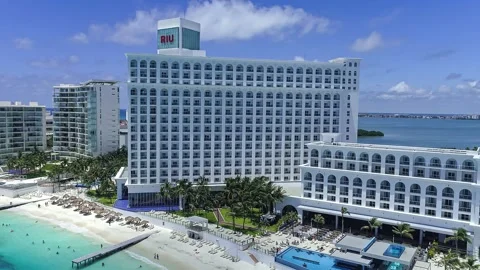 Hyperlapse in Cancun - Hotel Zone 動画素材 139357964