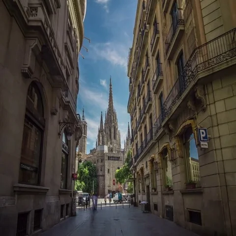 Hyperlapse of The Cathedral of the Holy Cross. Barcelona, Spain. Stockbeeldmateriaal 69536675