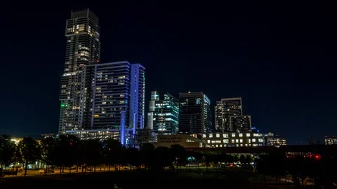 Hyperlapse of City of Austin Power Plant at night in downtown Austin Texas 库存影片 106911984