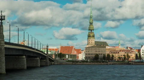 A hyperlapse of a city skyline across a river Stock-Footage 42385239