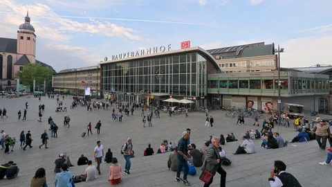 Hyperlapse of cologne central station and public square Stock Footage 89145095