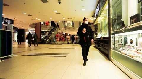 Hyperlapse of crowd people walking around the mall Stock Footage 147838114