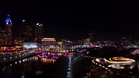 Hyperlapse - Downtown City - Fly Over the River Video stock 154754099