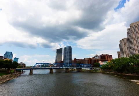 A hyperlapse of downtown Video stock 137655893