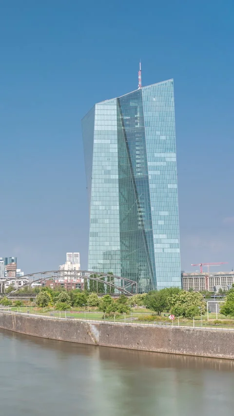 Hyperlapse of Frankfurt skyline featuring the modern ECB headquarters skyscraper Video stock 313949996