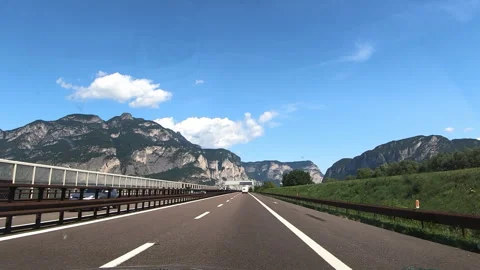 Hyperlapse Italy Highway to the mountains with view 動画素材 131397600