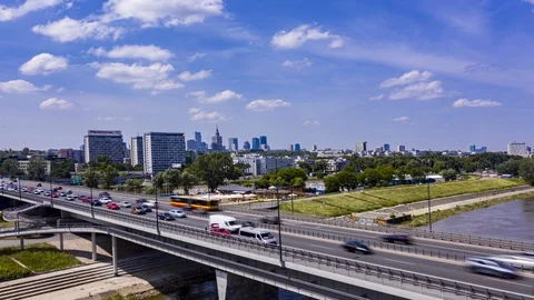Hyperlapse of Lazienkowski Bridge in Warsaw. Stock Footage 113803761