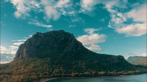 Hyperlapse Le Morne Mountain at Mauritius island Video stock 113023021