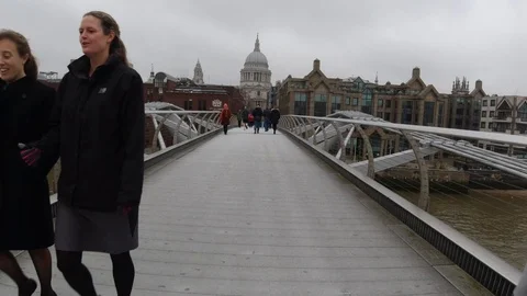 Hyperlapse london bridge Stock Footage
