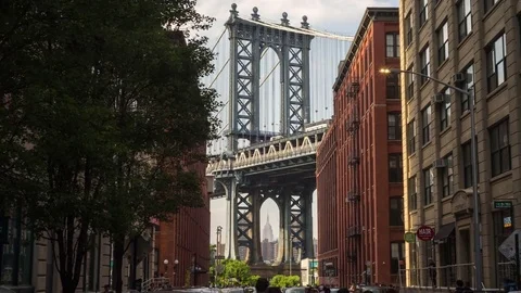 Hyperlapse of Manhattan Bridge from Washington st Video stock 82984161