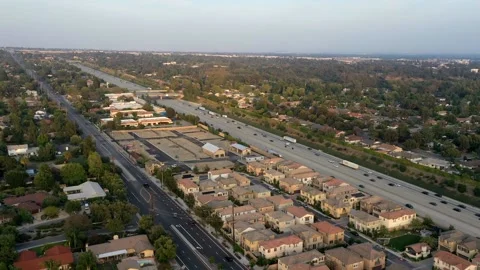 Hyperlapse over 210 freeway in claremont Vídeo Stock 150775040