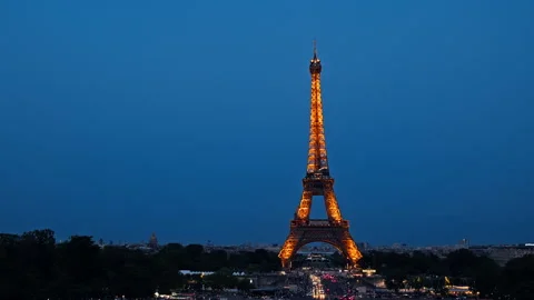 Hyperlapse over the city of Paris at sunset. Stock Footage 245458919
