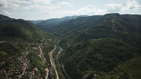 Hyperlapse over Iskar river gorge, Bulgaria. Vídeo Stock 328308144