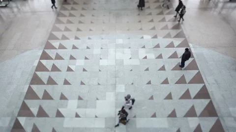 Hyperlapse people walk inside railwy or train station Video stock 106194654