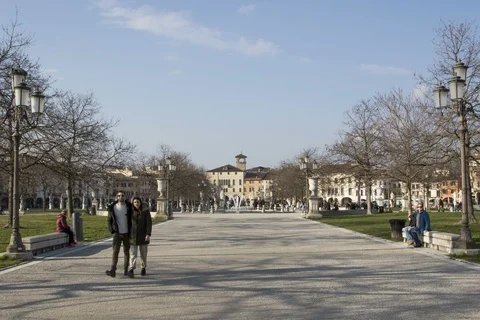 Hyperlapse of Prato della Valle in Padua Stock Footage 87599149