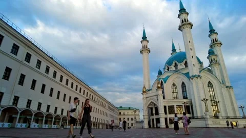 Hyperlapse shot of Kul Sharif Mosque in the city of Kazan. Territory of the Video stock 197059539
