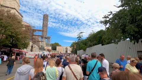 Hyperlapse of Sultanahmet Square with a view of Hagia Sophia mosque, Istanbul Vídeos de archivo 302296469