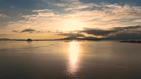 Hyperlapse of sunrise over Yeongjong Grand Bridge Stock Footage 330833582