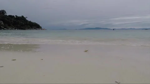 Hyperlapse, Surf before rain, white sandy beach, Perhentian Island, Malaysia Video stock 199434572
