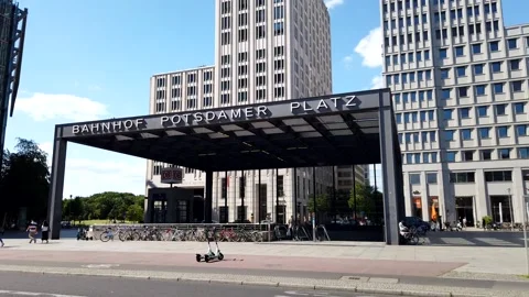 Hyperlapse Timelapse Potsdamer Platz in Berlin Video stock 139015946