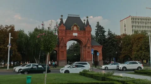 Hyperlapse town archway Stock Footage 59937385