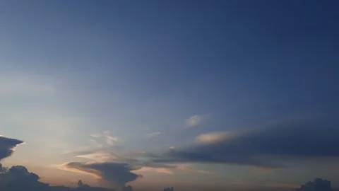 Hyperlapse of the twilight sky on a clear day 스톡 동영상 154308412