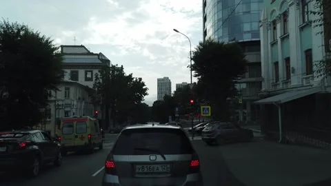 Hyperlapse of the urban landscape with traffic on the streets of the city. 库存影片 135043675