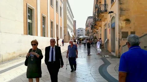 Hyperlapse of a very crowded central street Stock-Footage 140257624