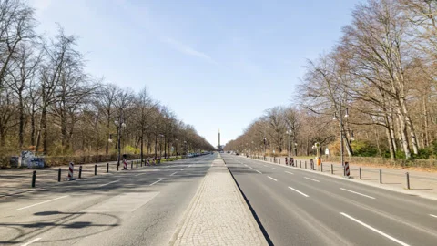 Hyperlapse of the victory column in downtown Berlin. Historical landmark in 4k. Stock Footage 260501636