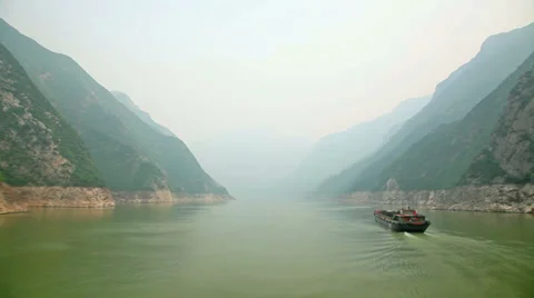 Hyperlapse video of sail through Three Gorges in Yangtze River, China Stock Footage 35692096
