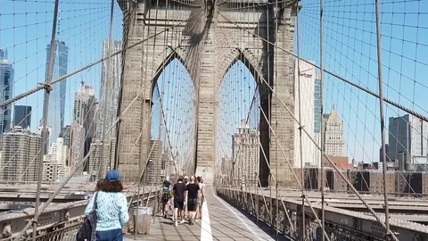 Hyperlapse View From Brooklyn Bridge, People Walking 스톡 동영상 126177810