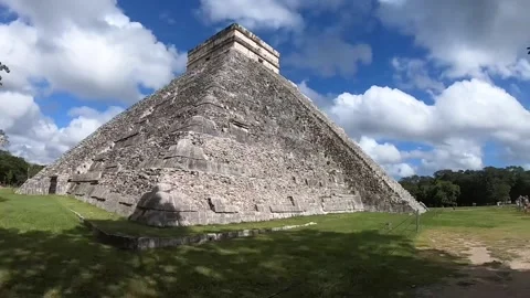 Hyperlapse walking around a Maya pyramid in Mexico Stock Footage 178357012