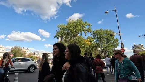 Hyperlapse walking until the cathedral Notre dame de Paris. Video 4K Video stock 237303368