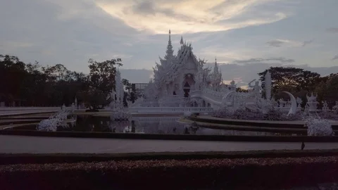 Hyperlapse white temple chiang rai sunset Stock Footage 109437596