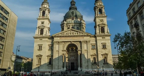 Hyperlapse/Moving timelapse of St Stephen's Basilica on a sunny day Stock Footage 105508694