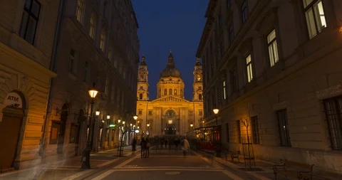 Hyperlapse/Moving timelapse of St Stephen's Basilica in Budapest Stock Footage 105538125
