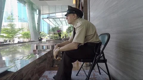 Hyperrealistic Security Guard Sculpture, OUE, Marina Bay, Downtown, Singapore Stock Footage 335103946