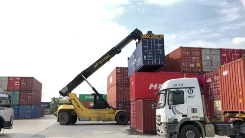 Hyster handling container_2 Stock-Footage 134126910